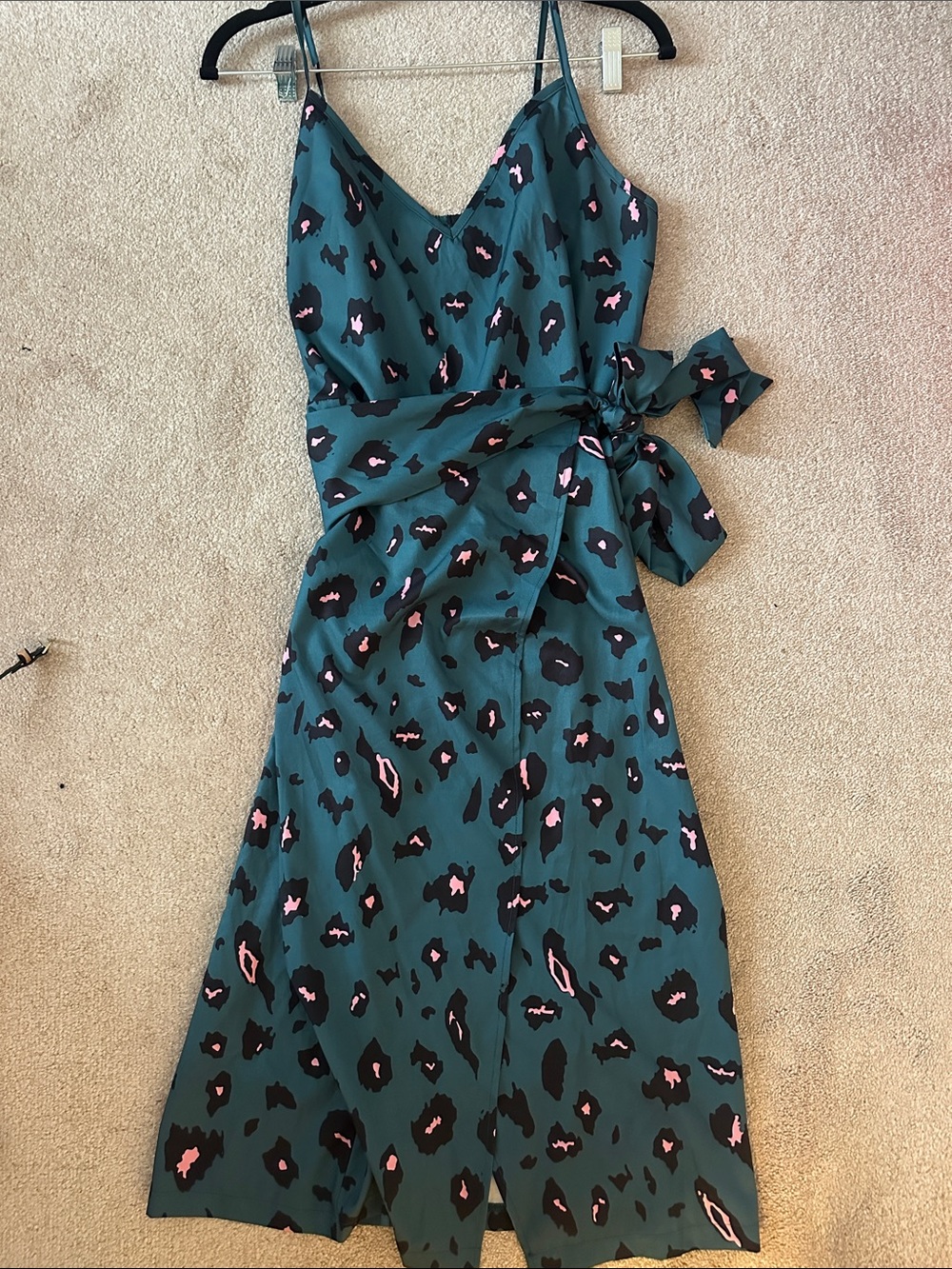 Source Unknown Teal Animal Print Midi Dress with Pink Accents